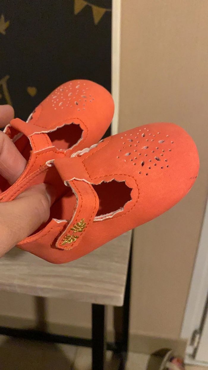 Petite chaussure souple - photo numéro 2