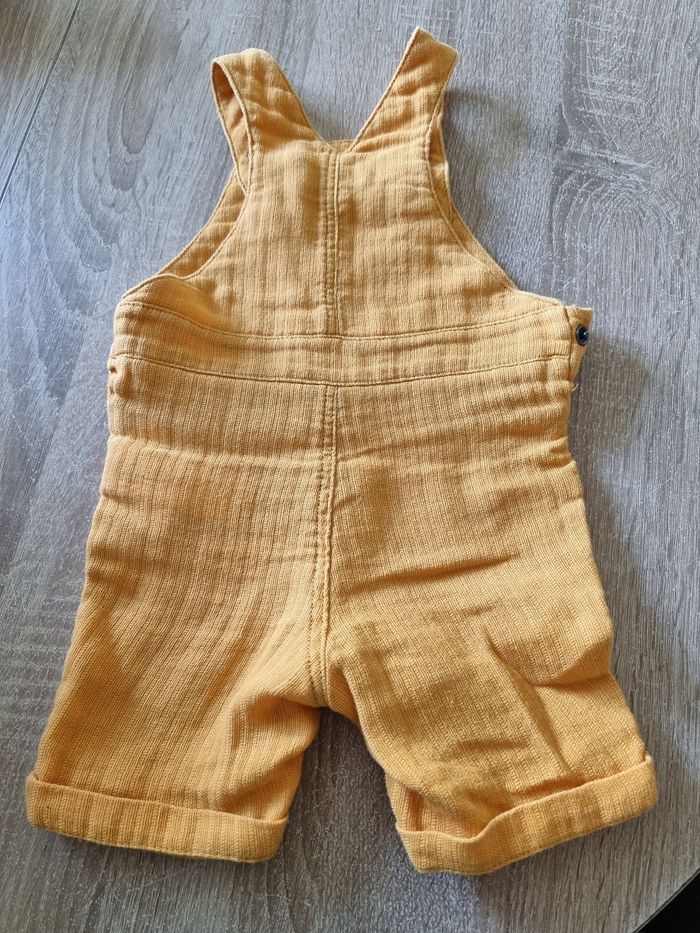 Salopette short garçon 6 mois - photo numéro 2