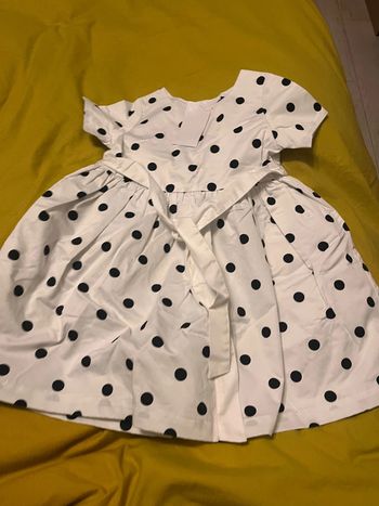 Jolie robe fille 3/4 ans kiabi