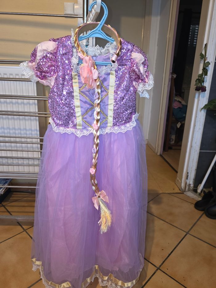 Déguisement RAIPONCE neuf