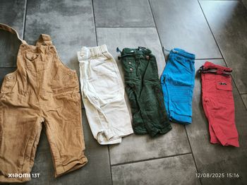 Lot pantalons et salopette garçon 9 mois