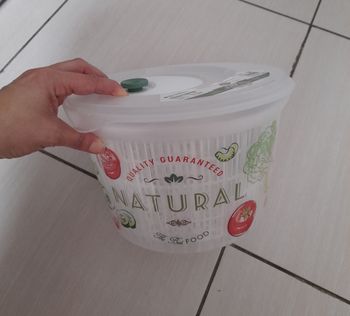 Essoreuse à salade 
Peu utilisée