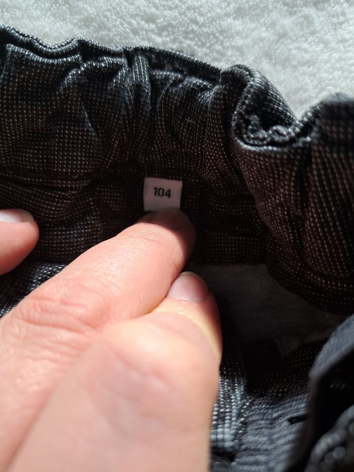 Jeans taille 4 ans - photo numéro 3