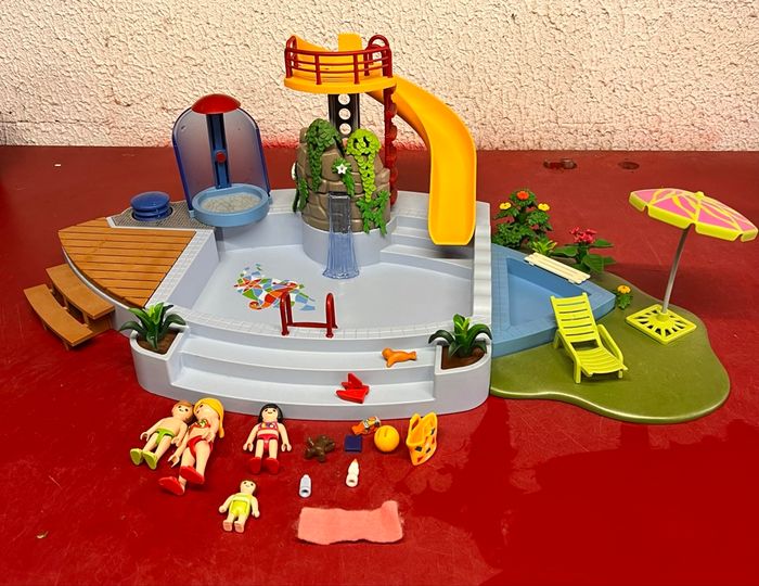 Piscine toboggan playmobil