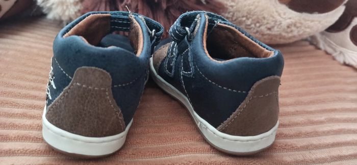Chaussure garçon taille 18 - photo numéro 9