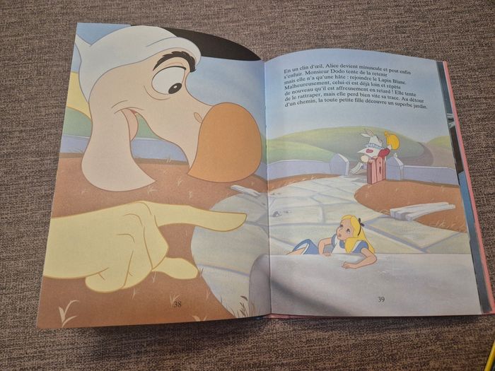 Alice aux pays des merveilles - photo numéro 3