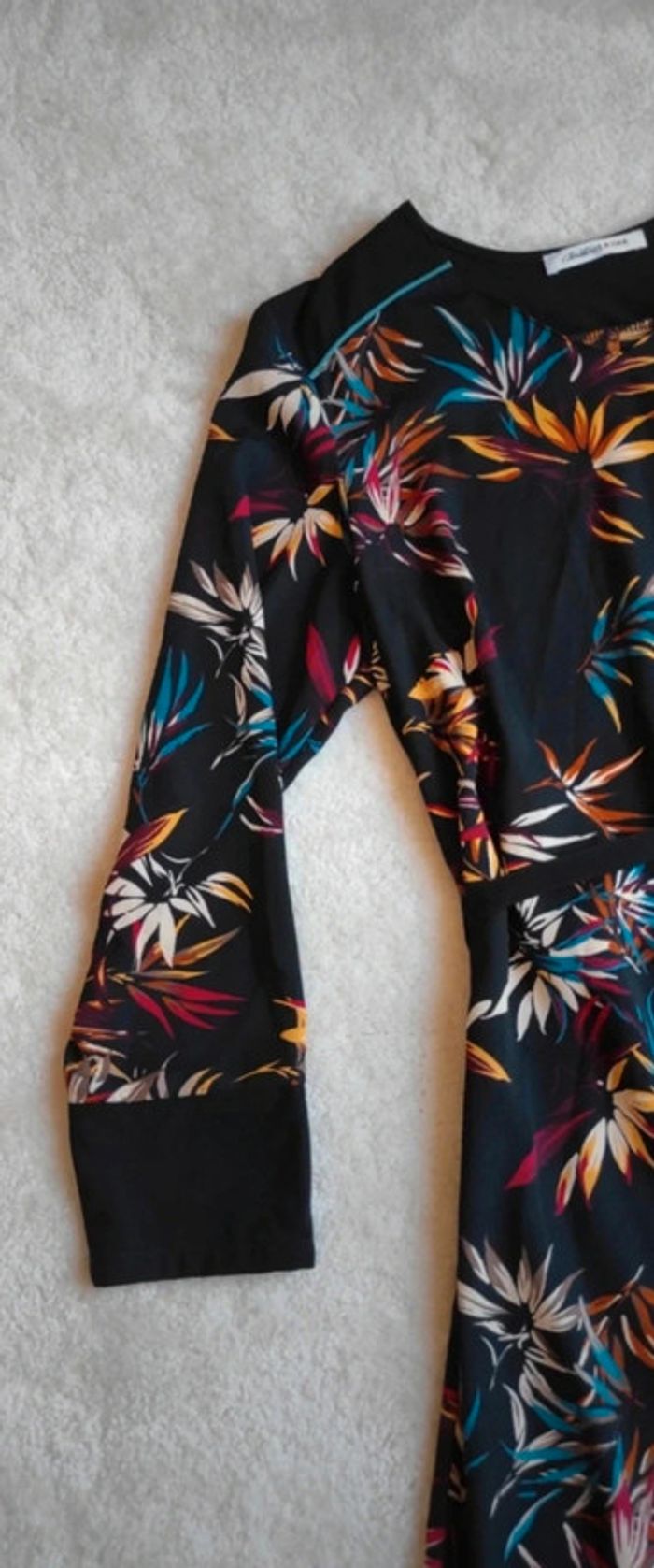 Robe légère et fluide Christine Laure T3 noir motif feuillage coloré - photo numéro 7
