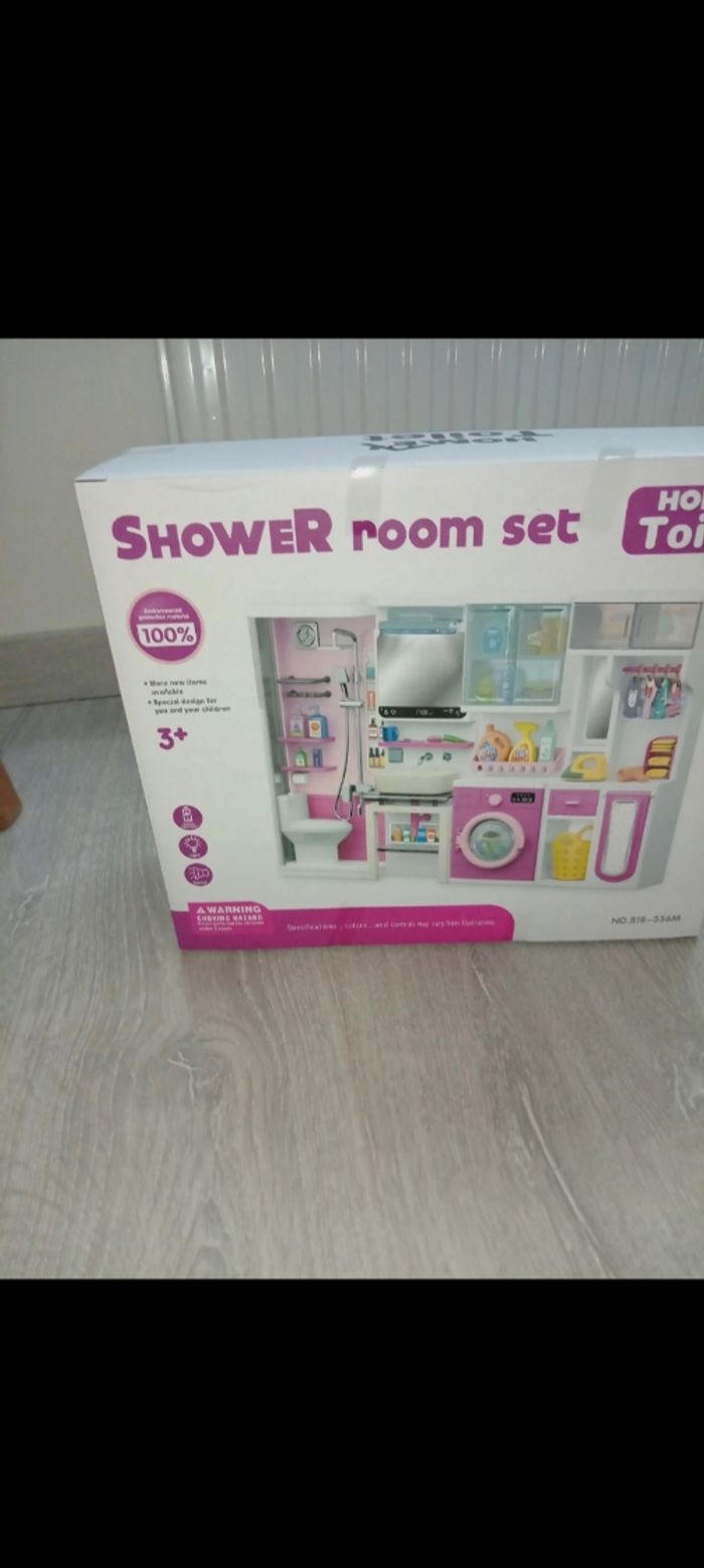 Salle de bain pour barbies - photo numéro 4