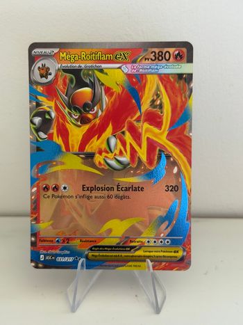 Carte Pokémon héros transcendants mega roitiflam 031/217