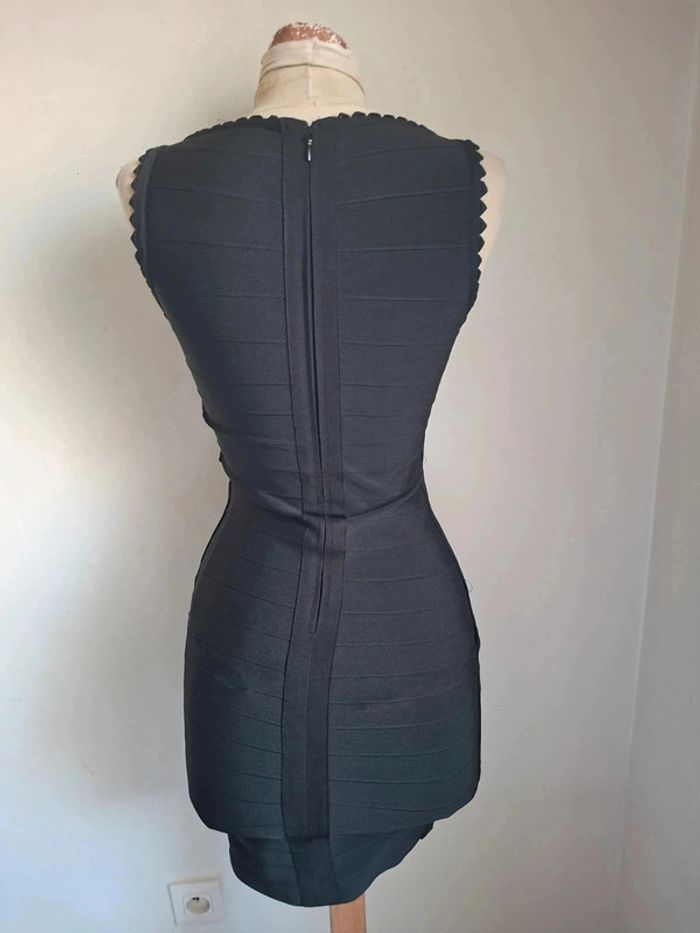Robe noire bandage, sexy et élégante chic - neuve, taille S - photo numéro 4