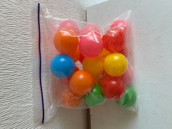 lot de boules de couleur