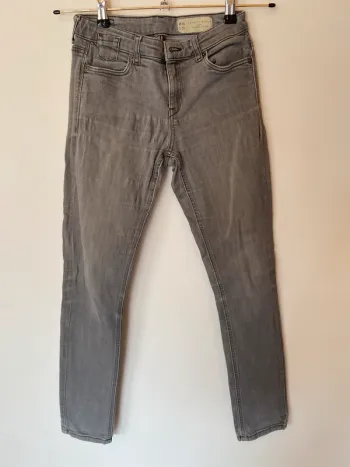 Jean slim esprit
