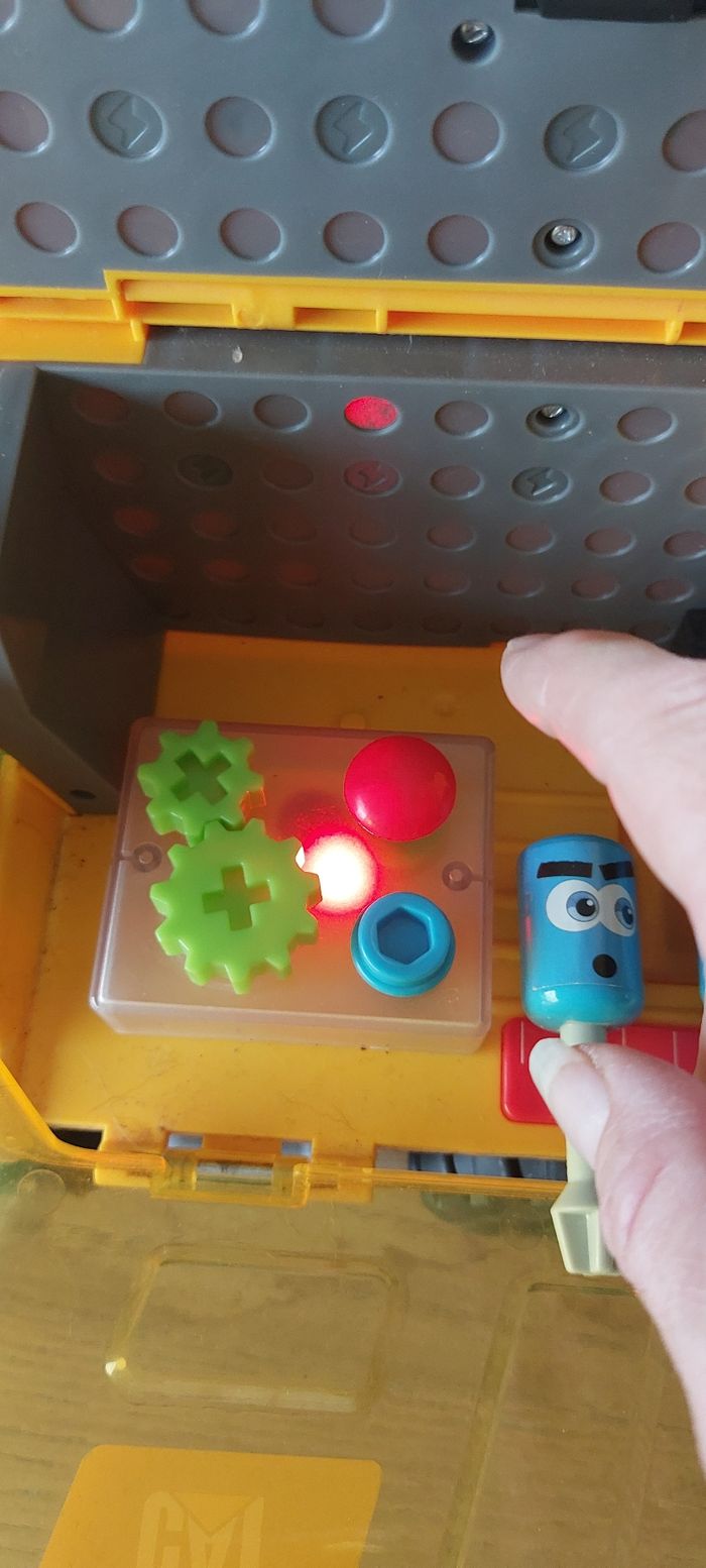 Camion de chantier Caterpillar - photo numéro 7