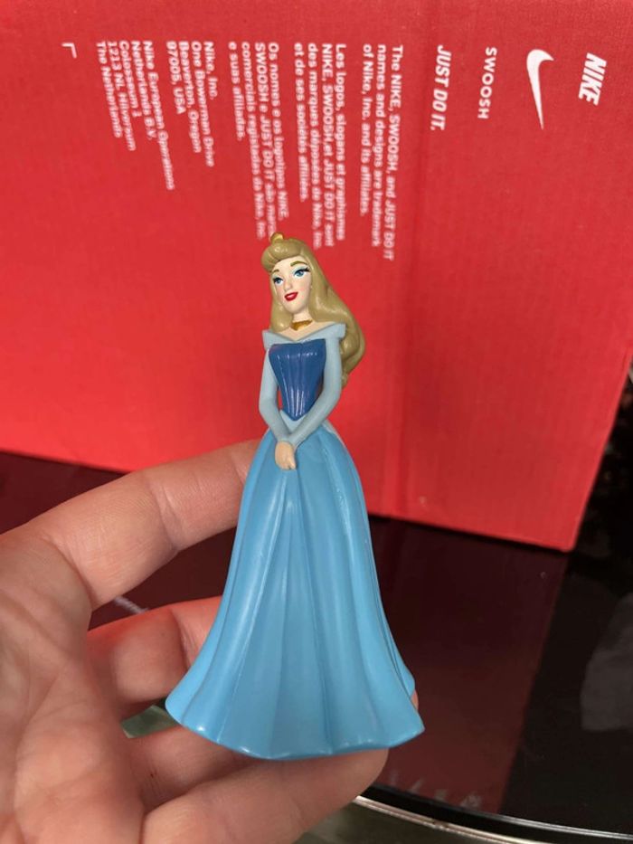 Figurine Cendrillon Cindirella Disney - photo numéro 2