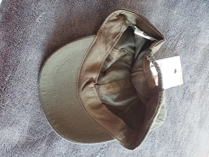 Casquette neuve - photo numéro 2