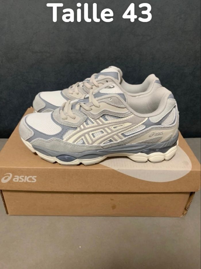 Paire ascis gel NYC taille 43 en excellent état avec la boîte - photo numéro 2