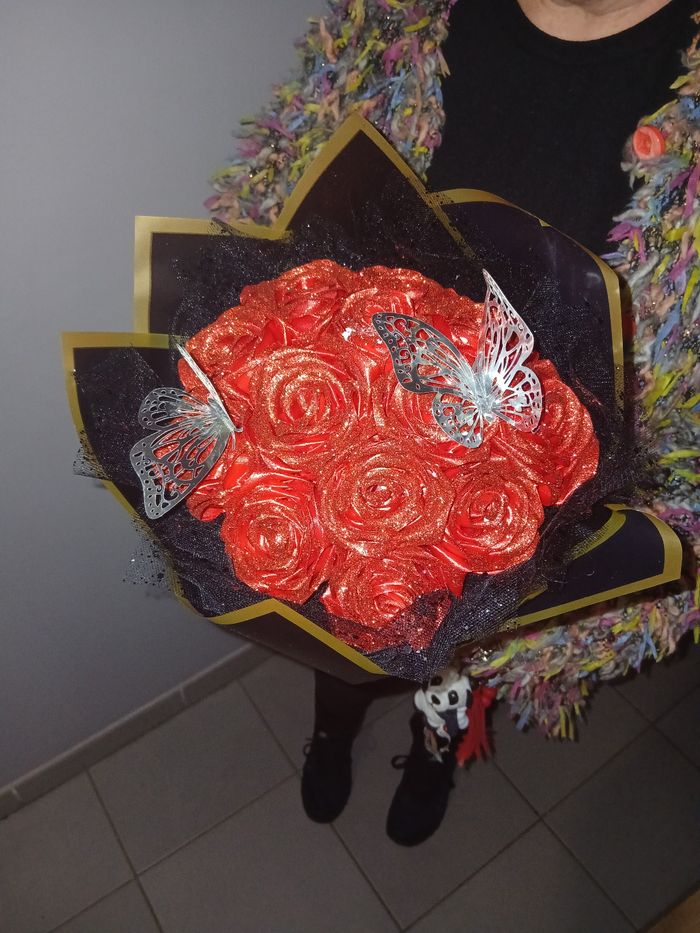 Magnifique rose rouge paillettes  fait main