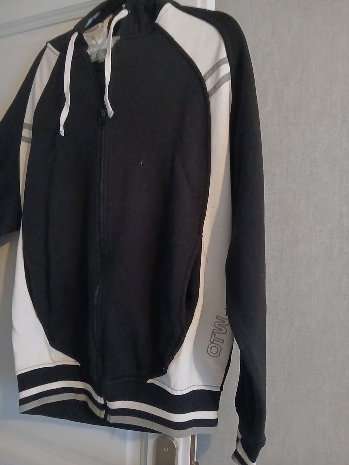 Survêtement - photo numéro 3