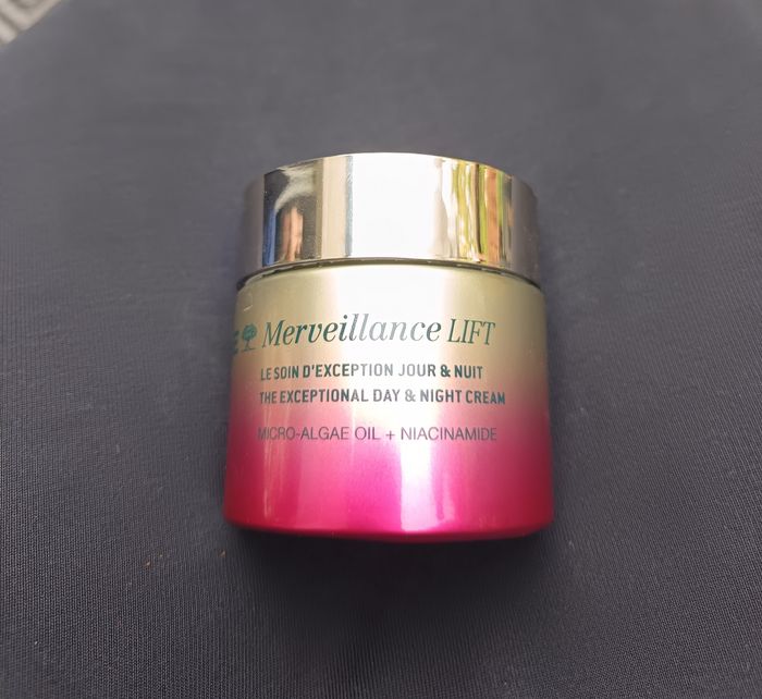 Crème d'exception NUXE MERVEILLANCE LIFT - photo numéro 2