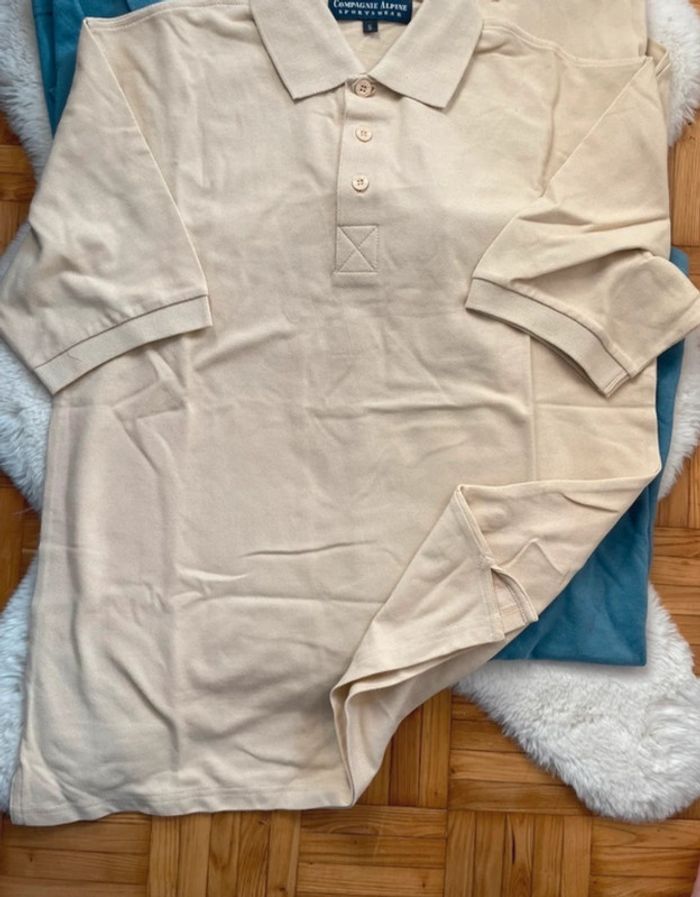 2 polos bleu et crème neuf taille S - photo numéro 2