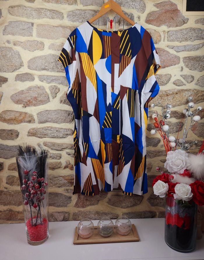 Robe manches chauve souris multicolore Femme taille 52 marque Boohoo 💎 - photo numéro 3