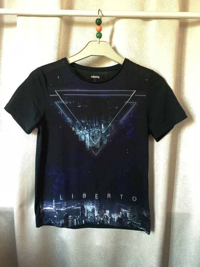 T-shirt noir imprimé ville éclairée Liberto 10 ans