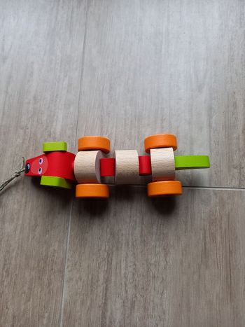 Chien en bois à tirer