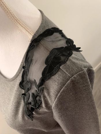 Robe détails broderies dentelles Vila T40