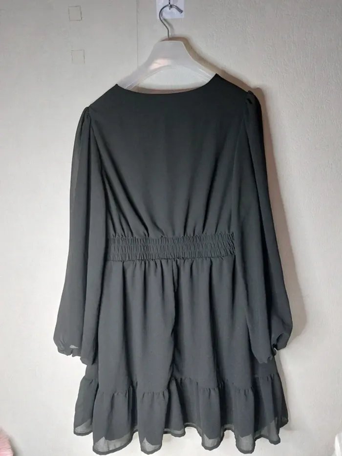 Robe manches longues noir " SHEIN" - photo numéro 2