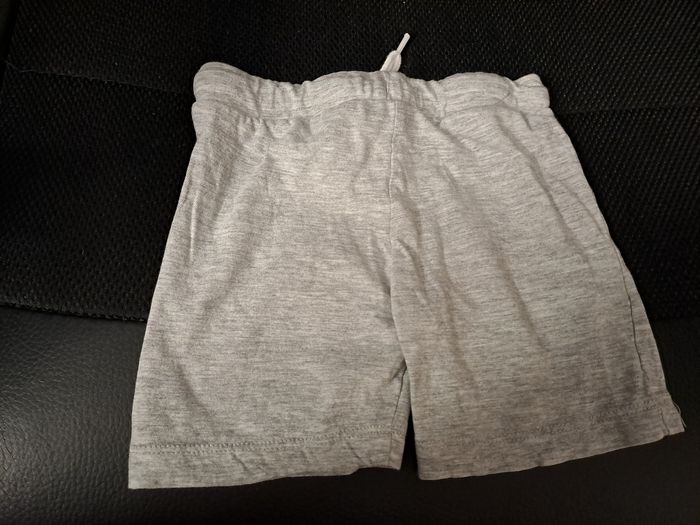 Short 2A NEUF - photo numéro 2