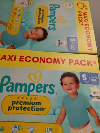 2 paquets pampers maxipack premium taille 5 