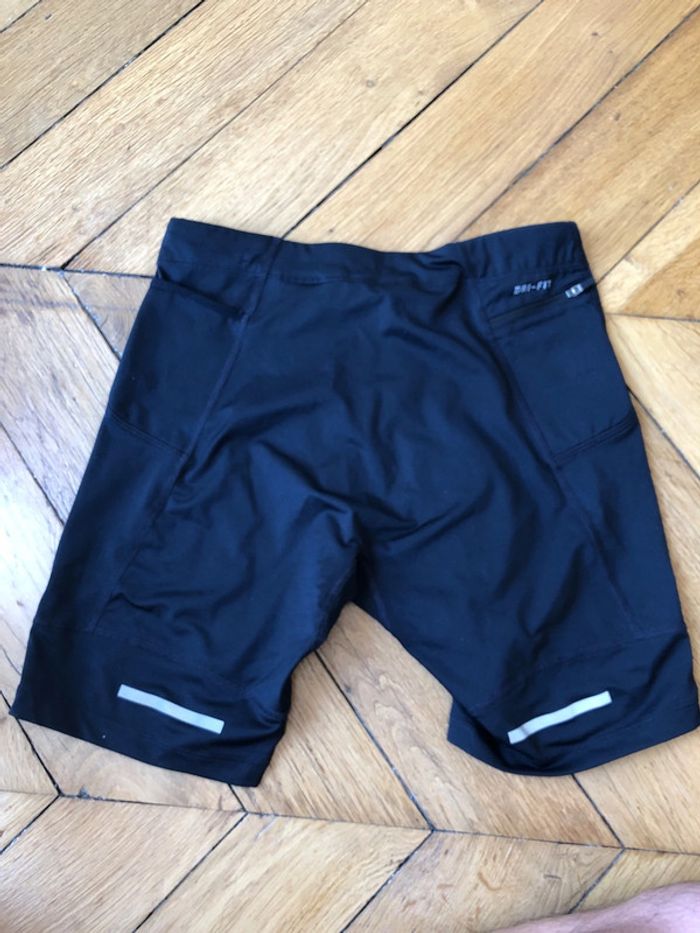 Cycliste nike running Taille M - photo numéro 3