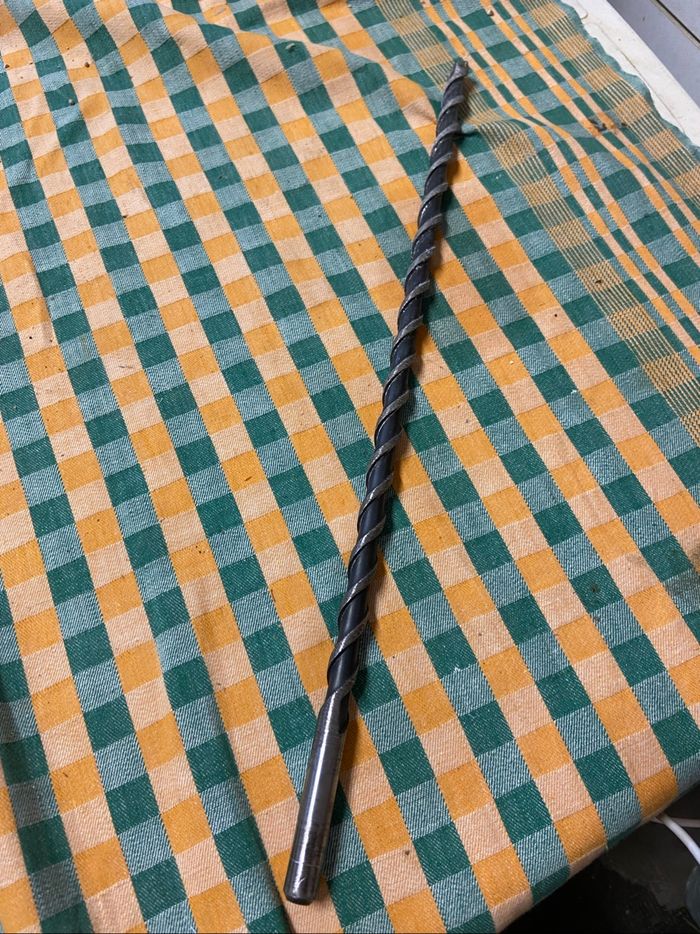 Mandrin de perçage  pour le mur