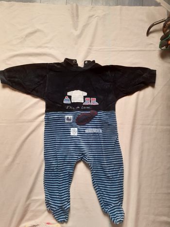 Babygros bicolore marine et rayé bleu motif bonnet, bottes ...