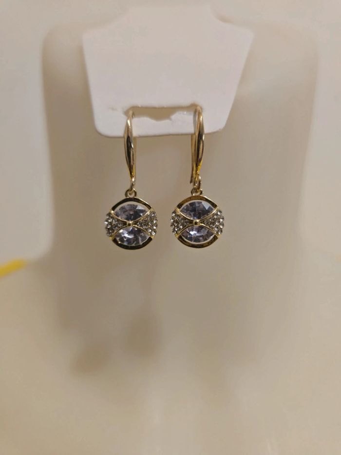 Boucles-doreilles neuve - photo numéro 2