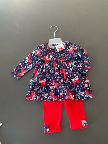 Ensemble robe plus legging 6 mois neuf