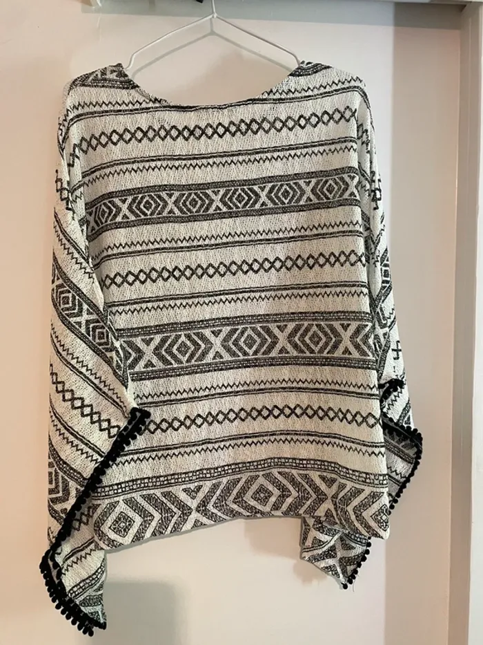 Jolie pull ponchon Grain de Malice taille S/M en excellent état - photo numéro 7