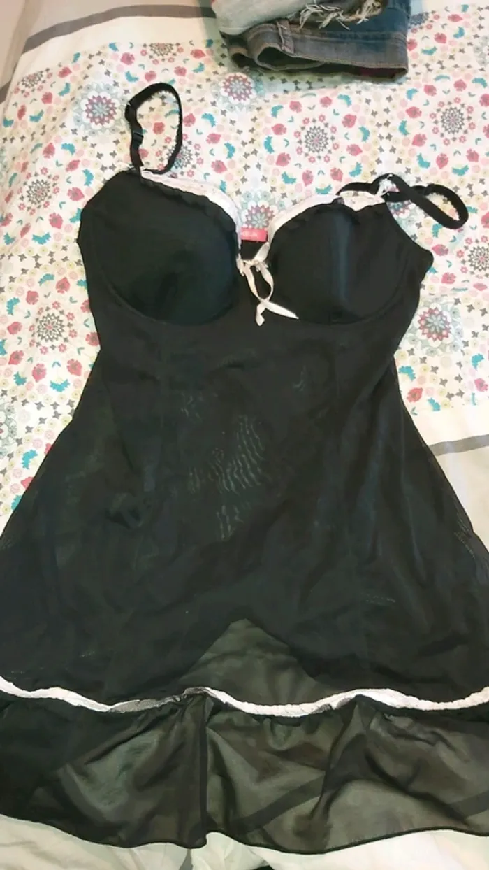 Petite tenue