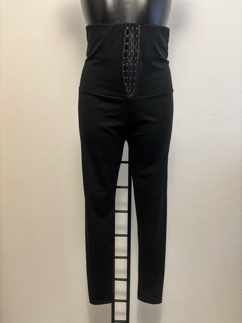 Legging noir gainant taille haute neuf