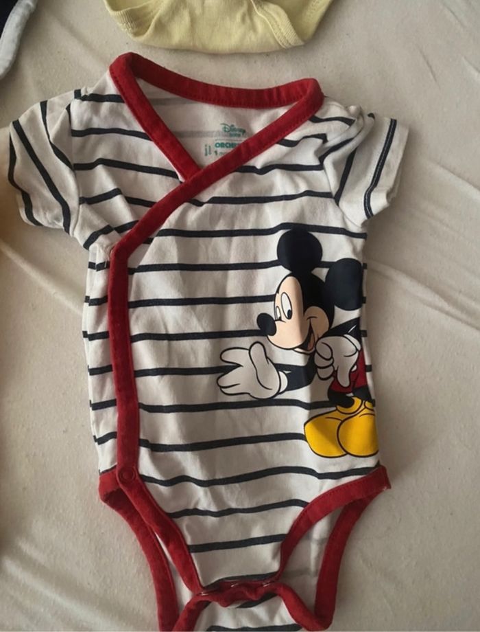 Lot de bodies Disney - photo numéro 3