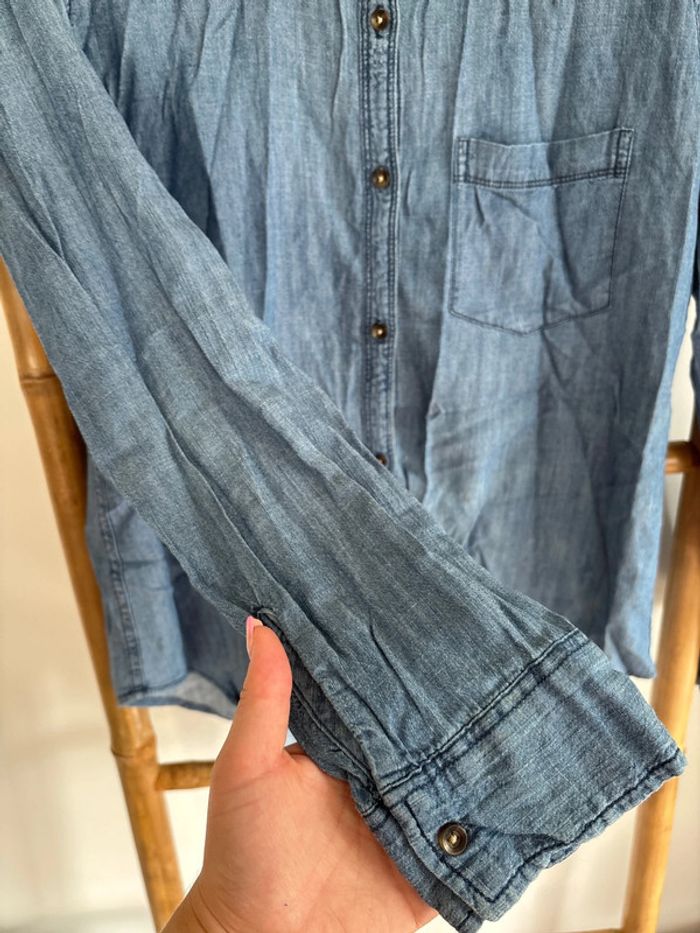 Chemise en jean hollister broderie dans le dos - photo numéro 6