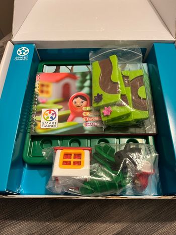 Smart games le petit chaperon rouge très bon état