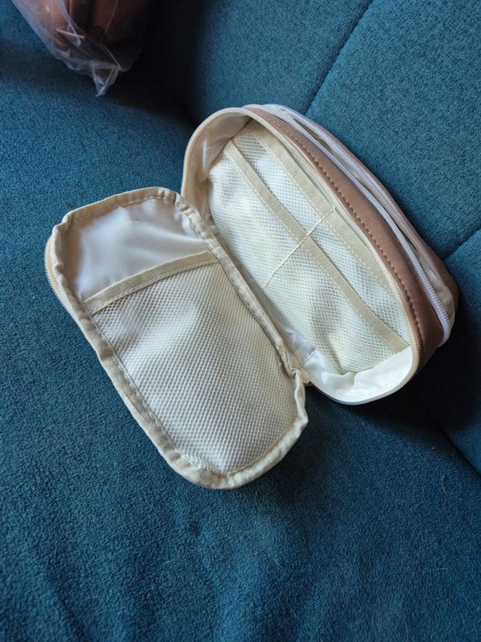 Lot Capybara Ultra Mignon – Sac à Dos + Trousse + Goodies ! - photo numéro 8