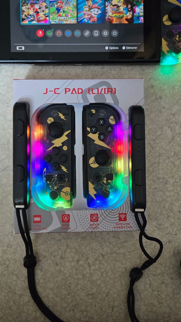 Manettes joycons neuves Nintendo switch - photo numéro 2