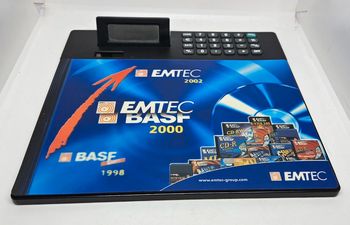 Calculatrice / convertisseur. 
Emtec.
Basf.
23x21cm