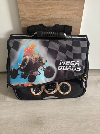 Cartable Mega Quads