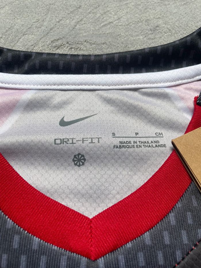 Maillot concept foot Barça rouge taille S - photo numéro 7
