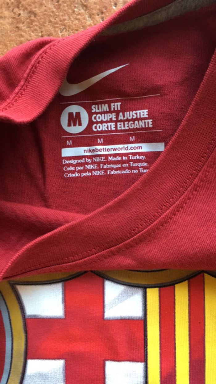 Nike t shirt FCB - photo numéro 3