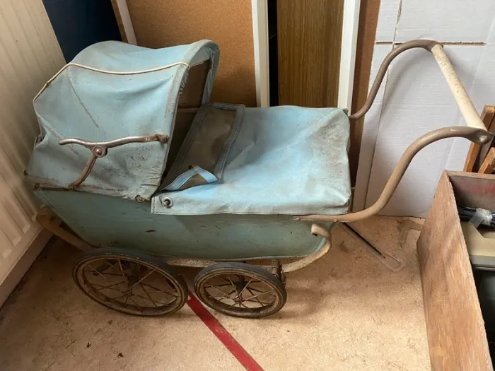 Landau poussette berceau poupée jouet enfant années 60 bleu - photo numéro 2