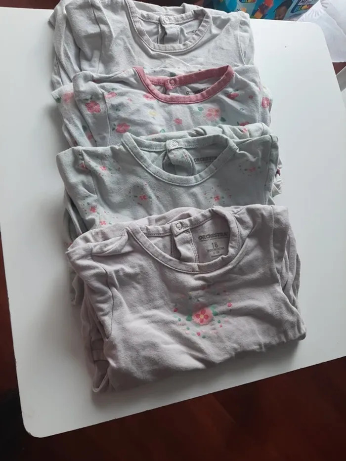 Lot de 4 pyjamas léger 18 mois